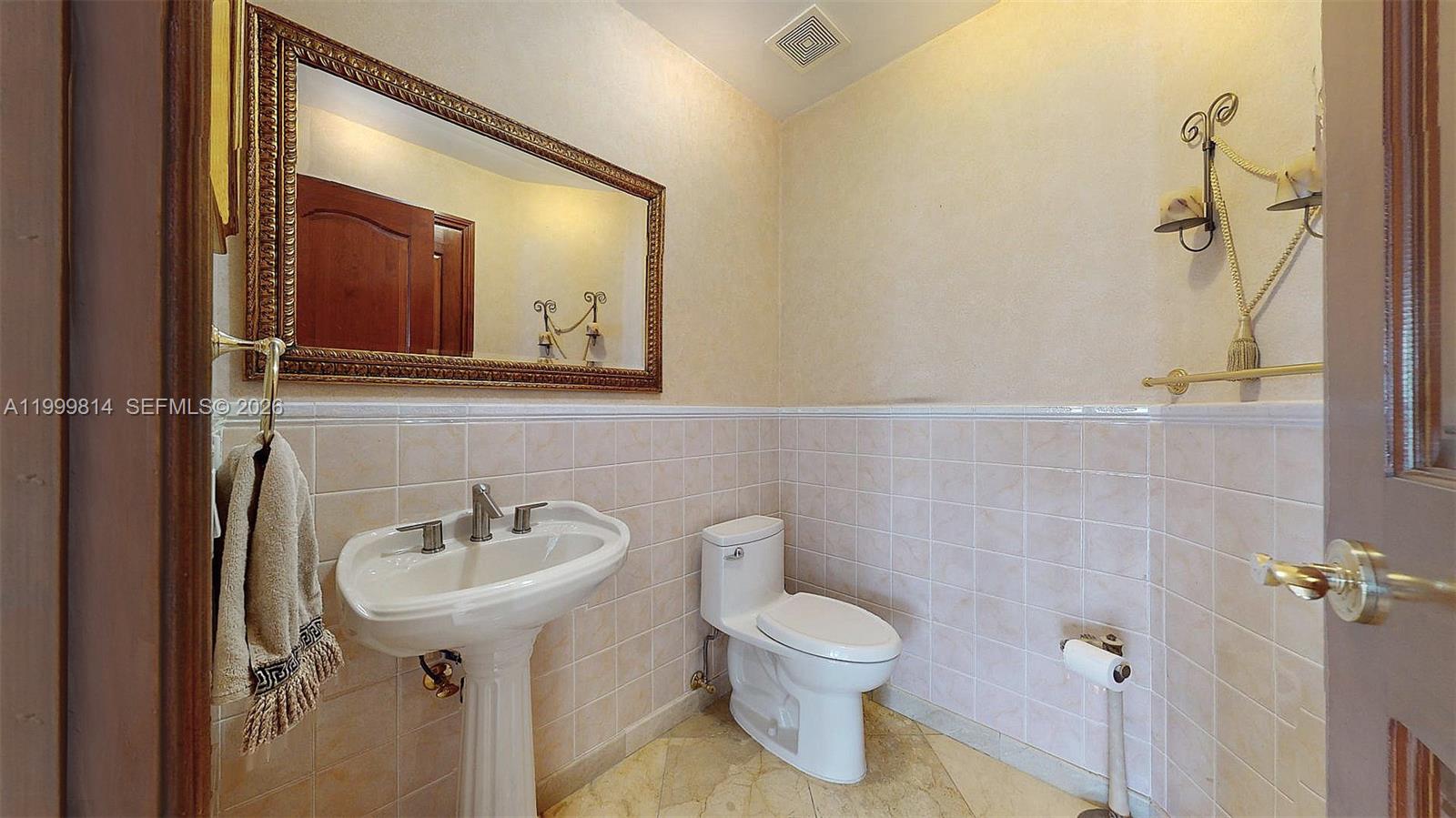 BISCAYNE BEACH-2ND ADDN - Residential