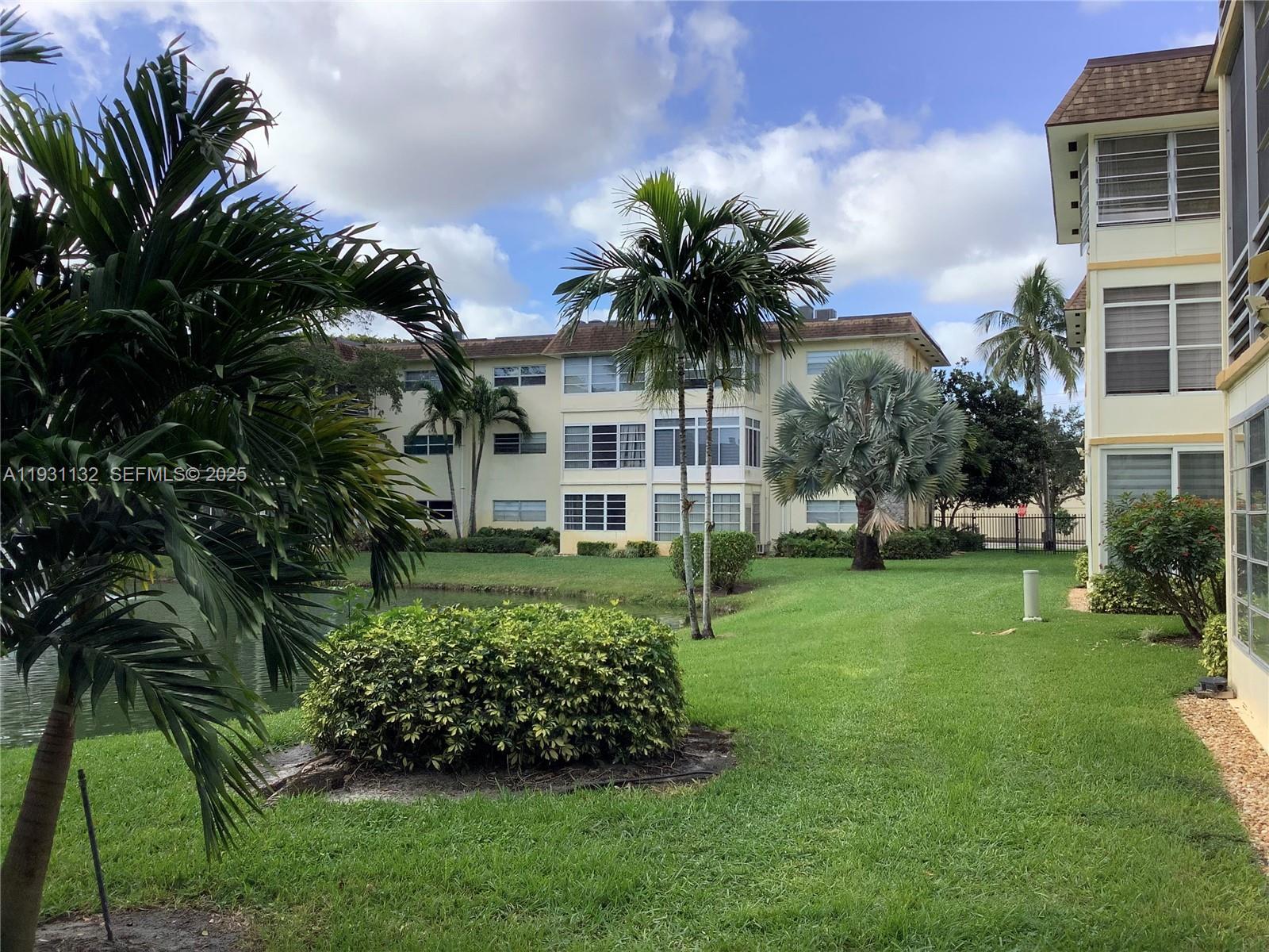 QUINSANA GARDENS CONDO - Residential Lease