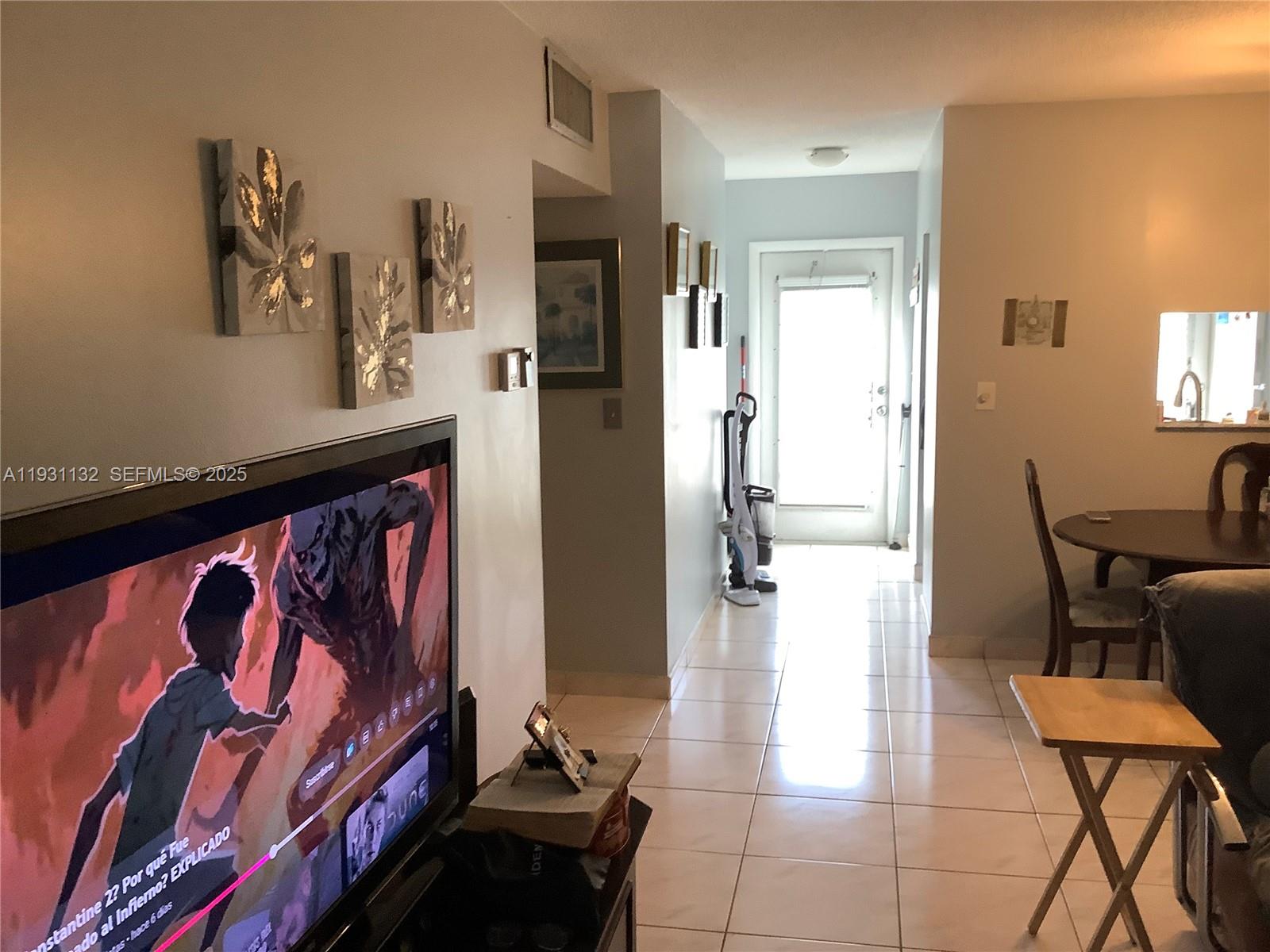 QUINSANA GARDENS CONDO - Residential Lease