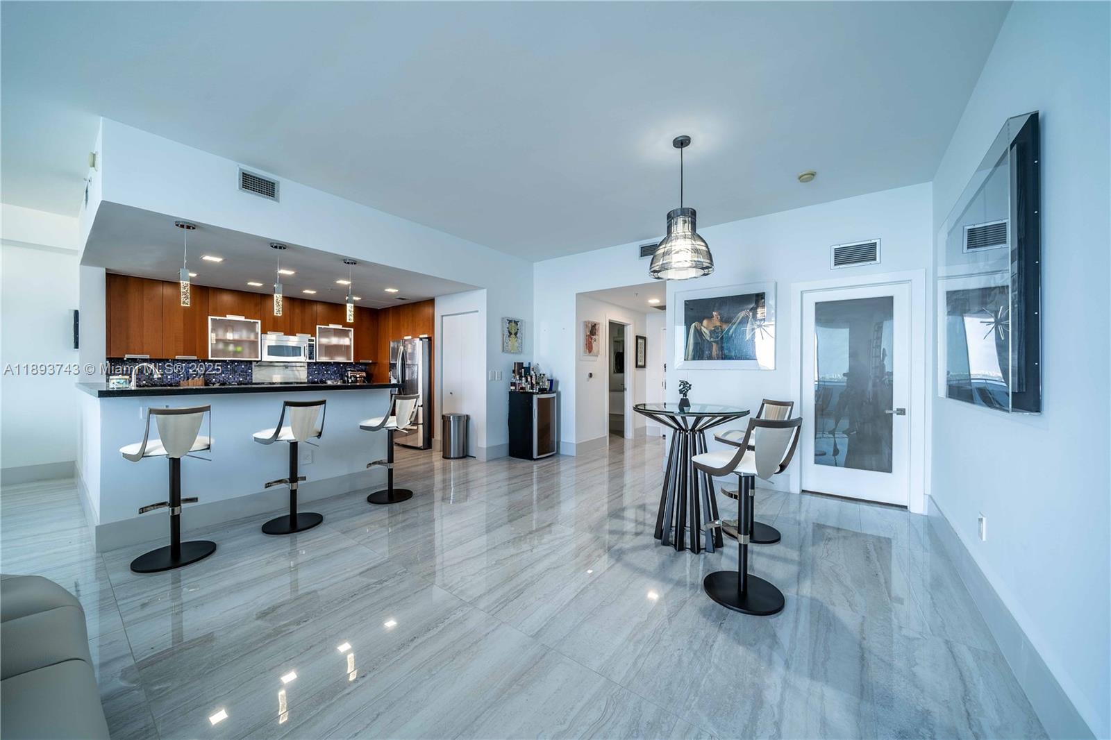 THE LEXI CONDO - Residential Lease