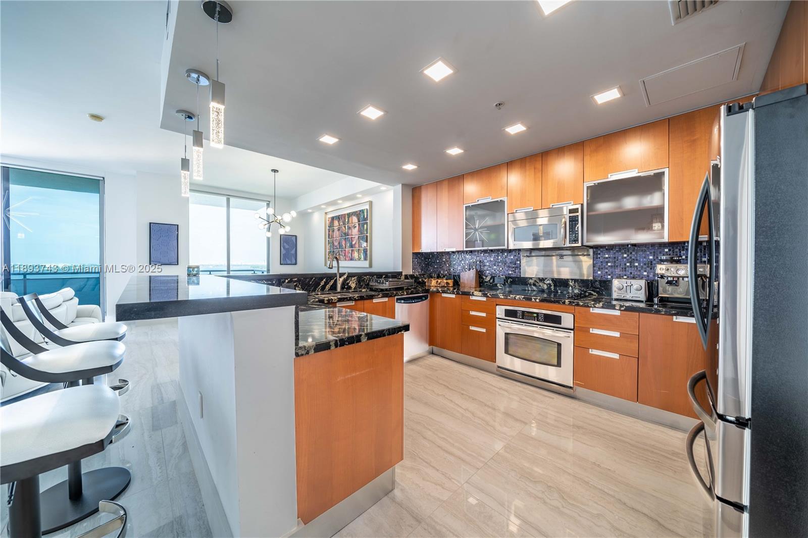 THE LEXI CONDO - Residential Lease