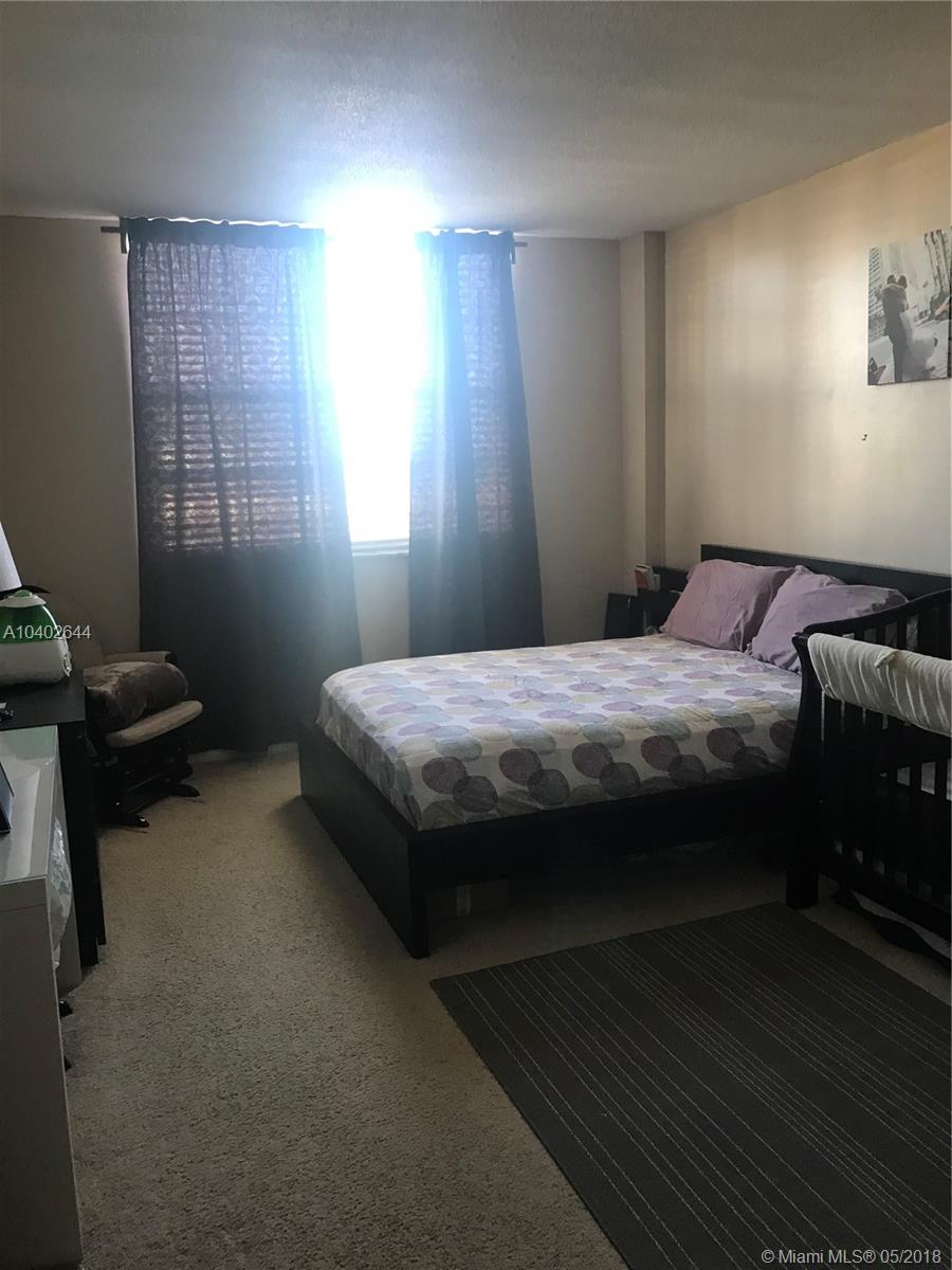 ISLAND PLACE AT NORTH BAY - Residential