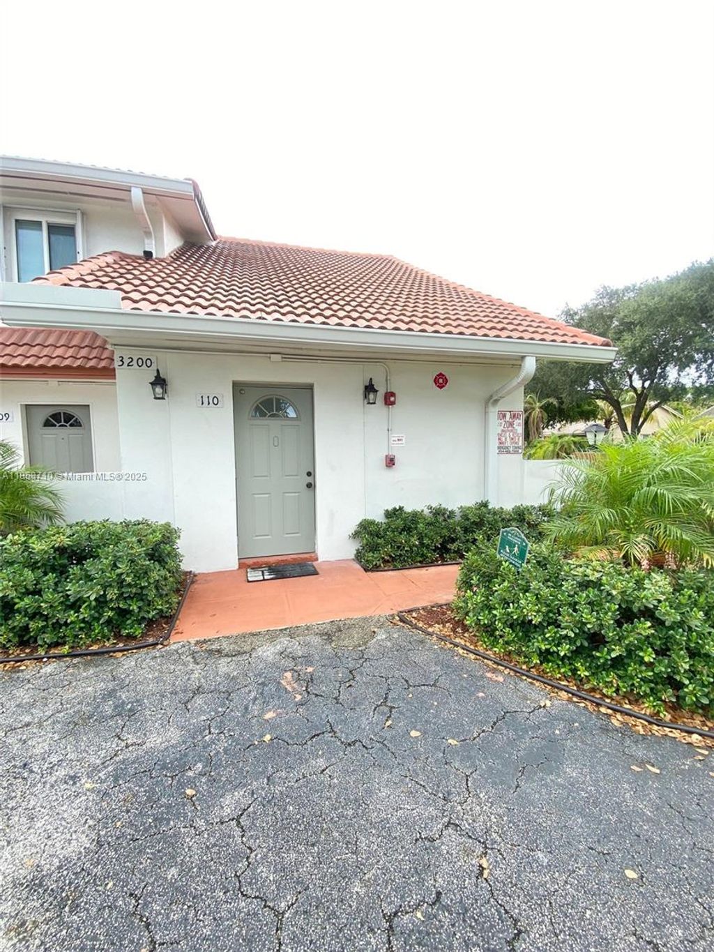 Photo of Coral Springs, FL 33065 (MLS # A11858710)