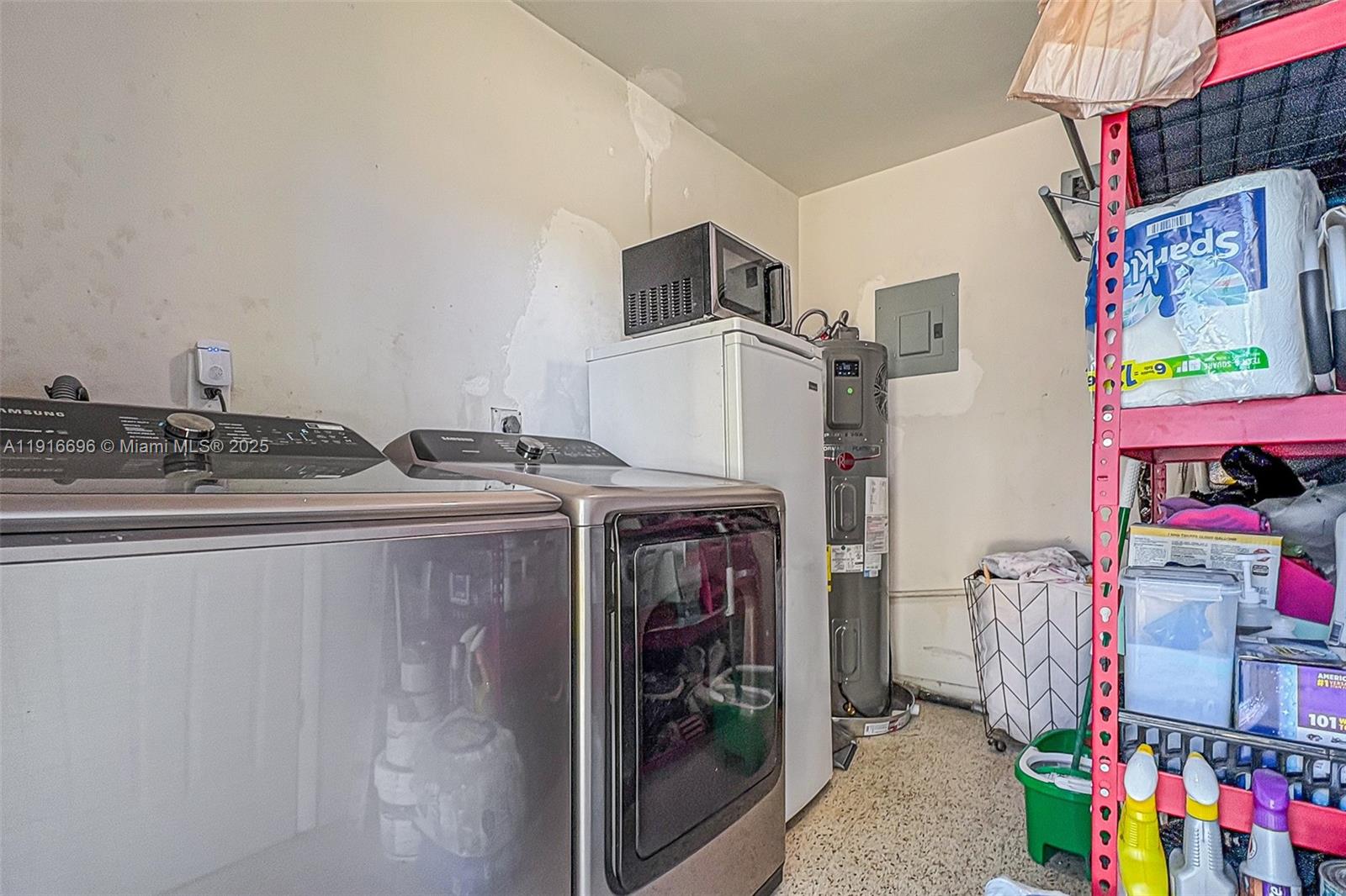 BROADVIEW COUNTRY CLUB ES - Residential