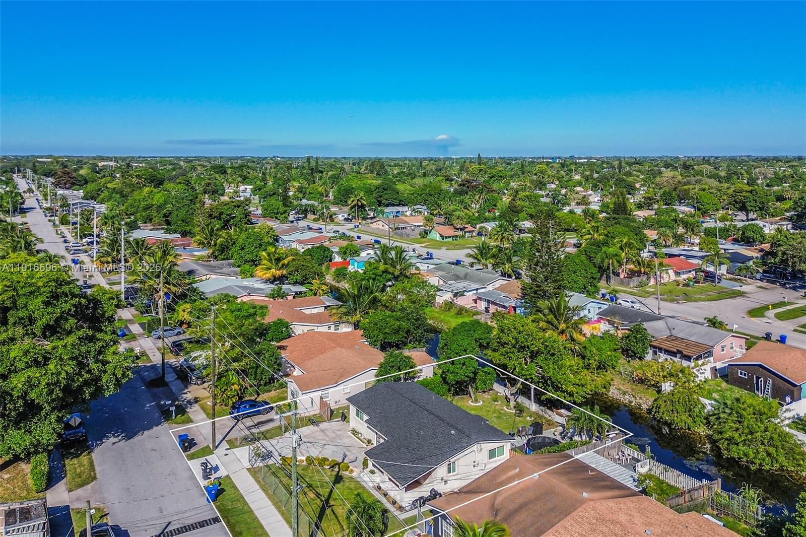 BROADVIEW COUNTRY CLUB ES - Residential