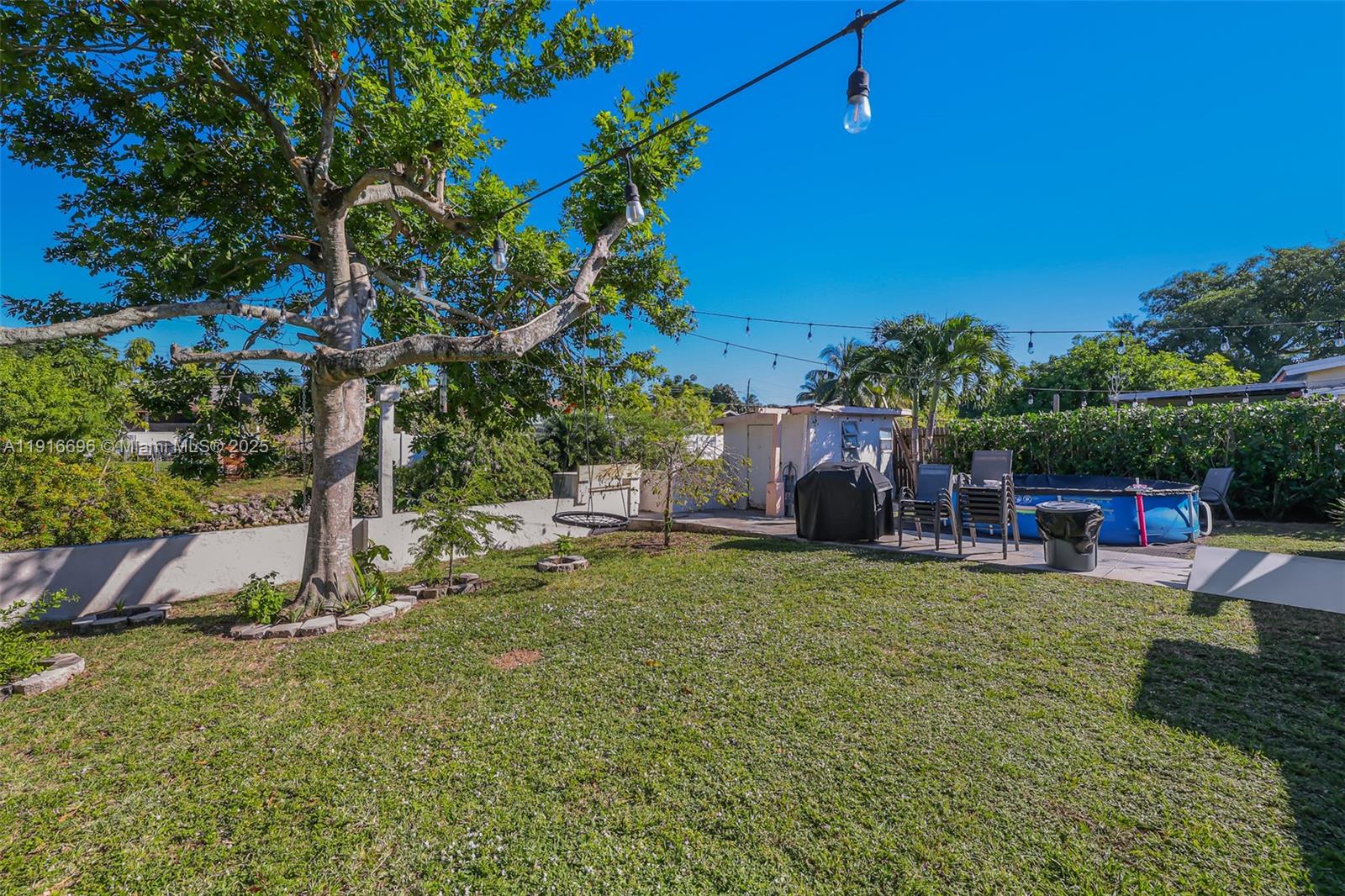 BROADVIEW COUNTRY CLUB ES - Residential