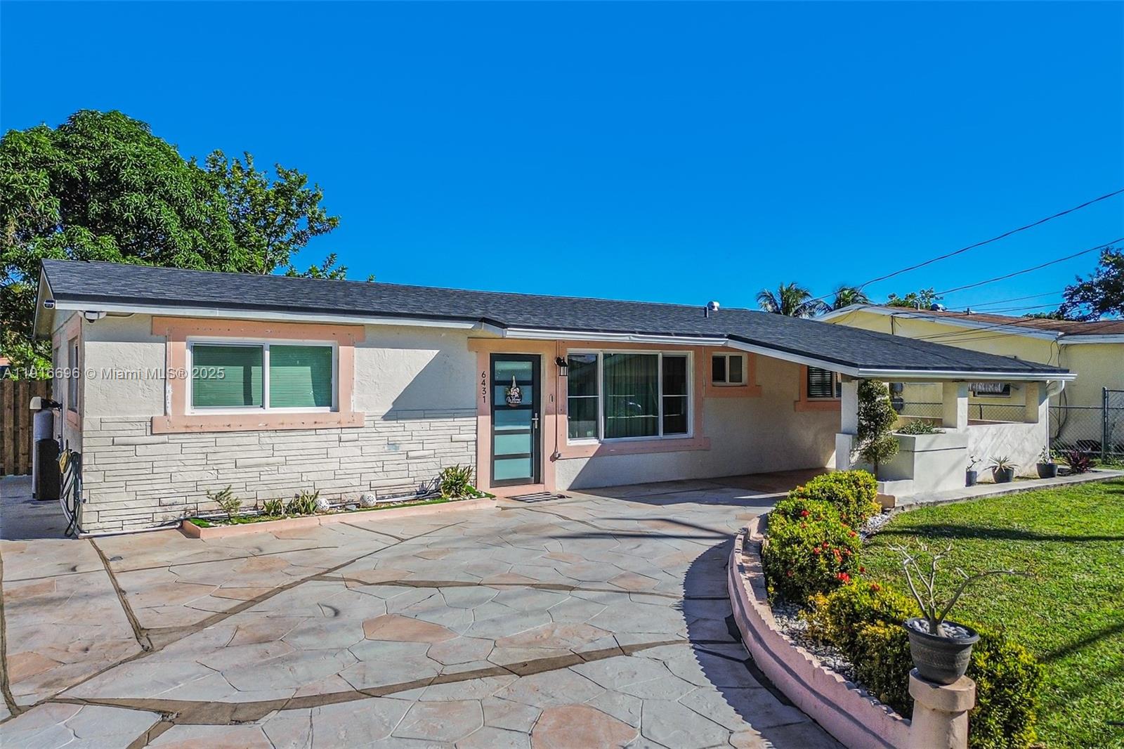 BROADVIEW COUNTRY CLUB ES - Residential