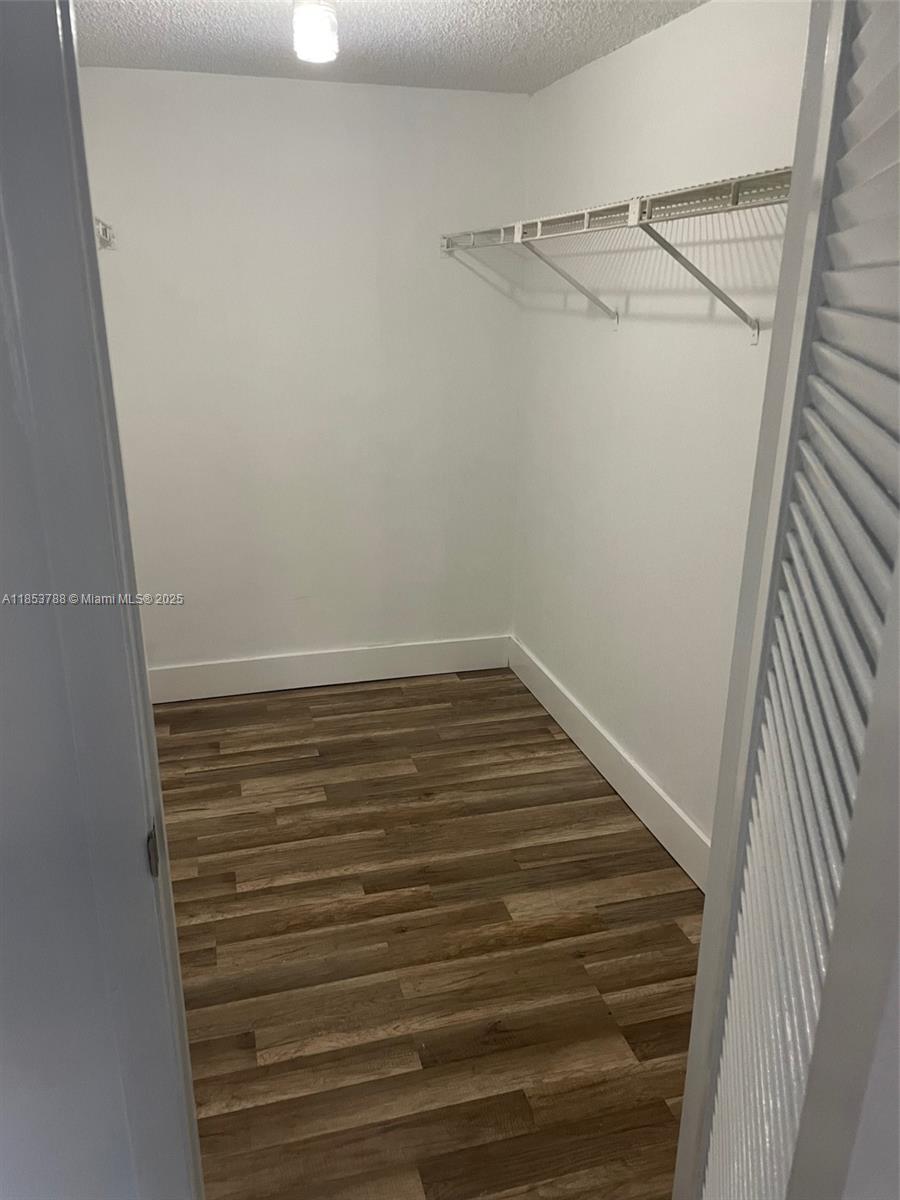 SHERWOOD SQUARE CONDOMINI - Residential