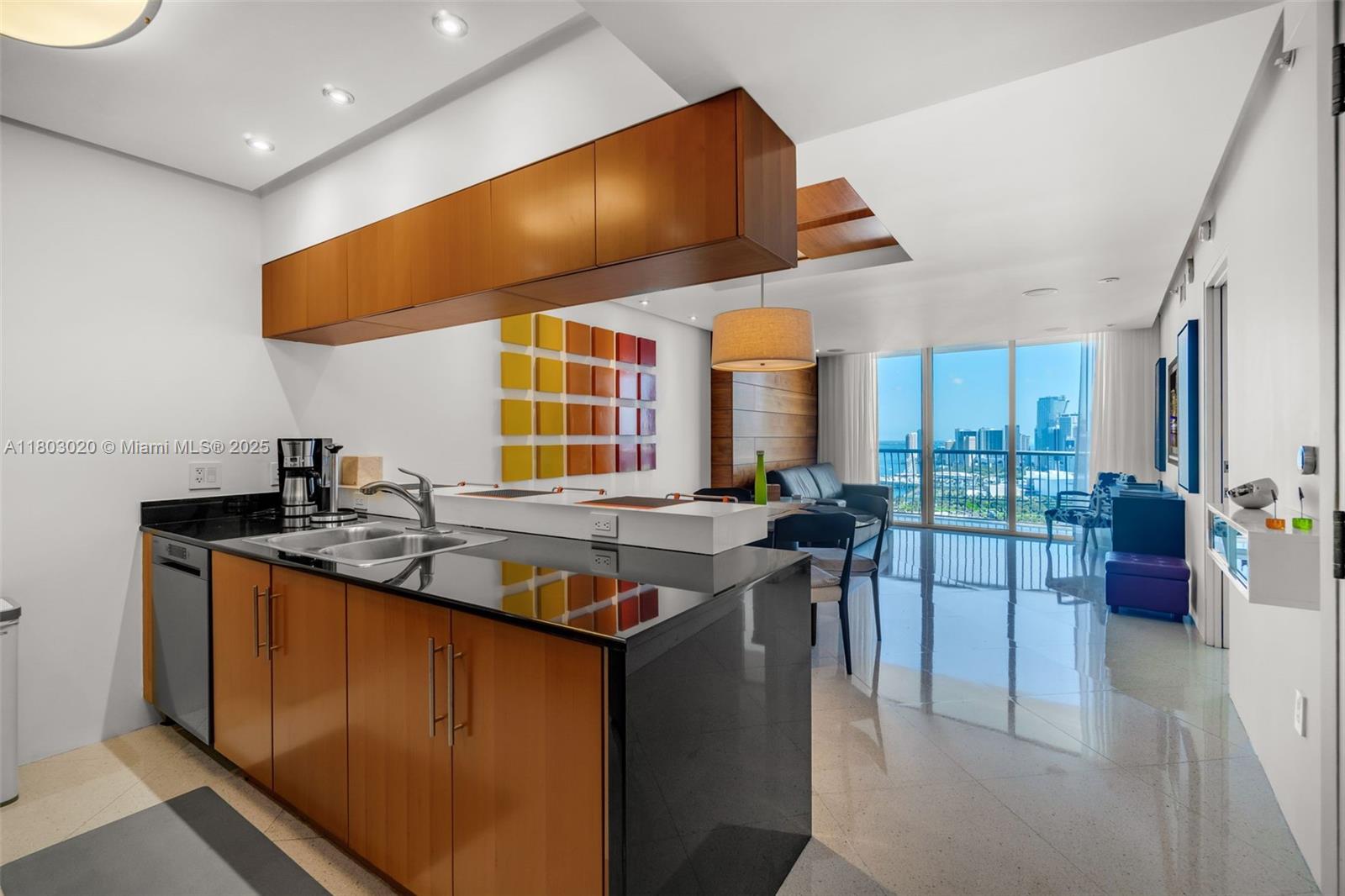 1750 N Bayshore Dr 3910