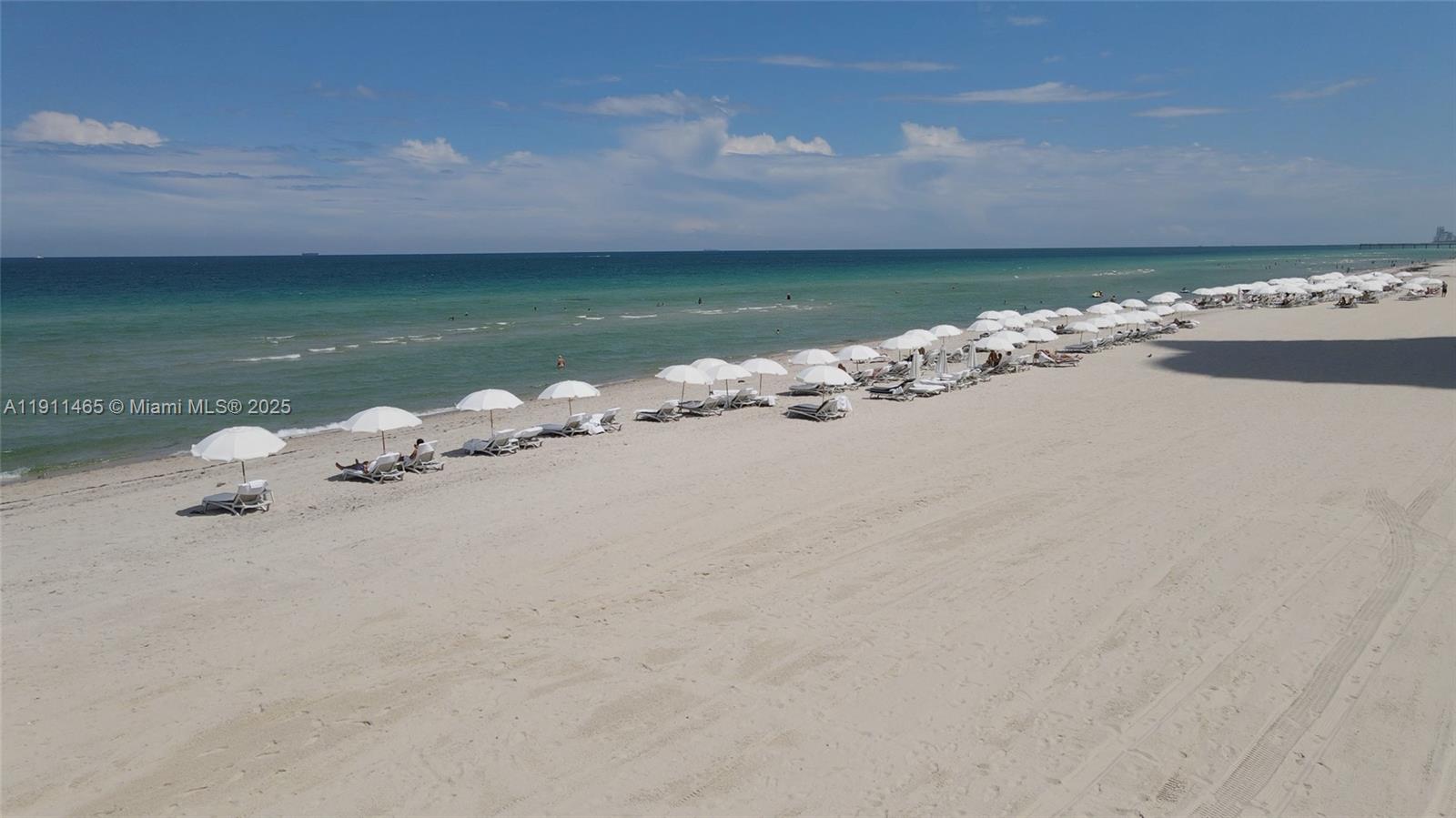 TRUMP ROYALE CONDO - Residential