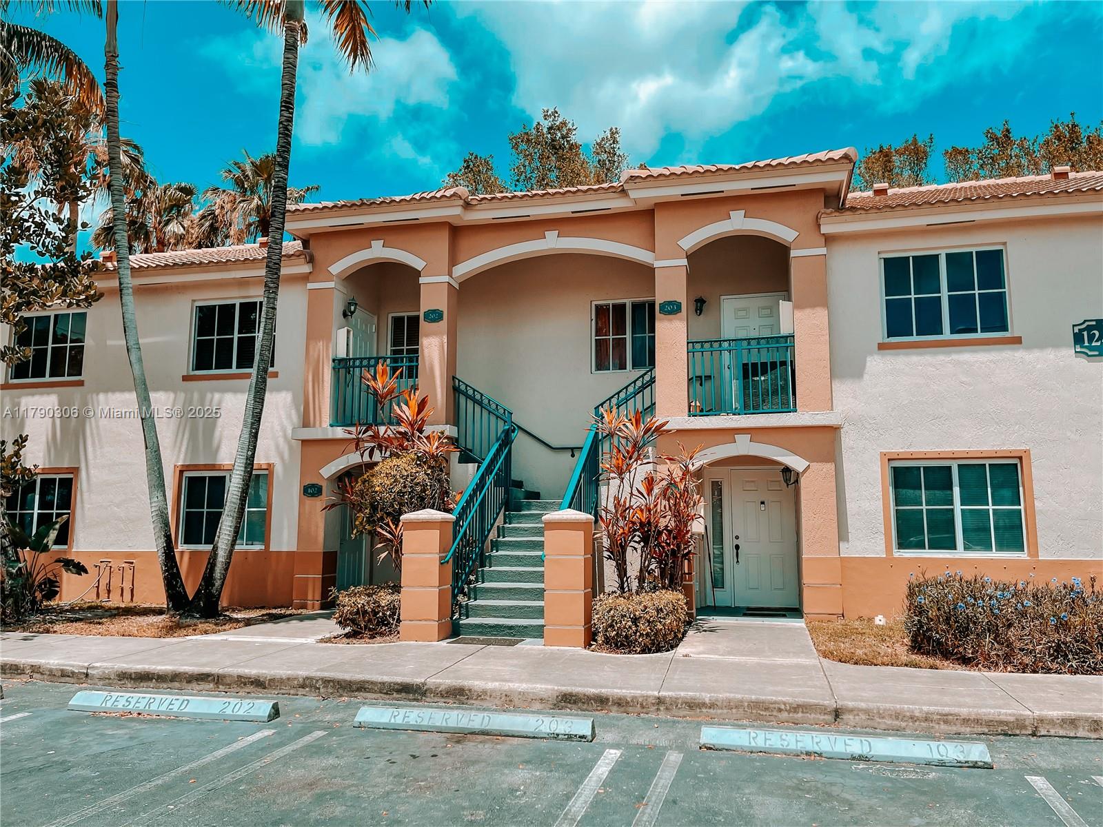Rental Property at 1241 Se 29th St 202-27, Homestead, Miami-Dade County, Florida - Bedrooms: 2 
Bathrooms: 2  - $1,800 MO.