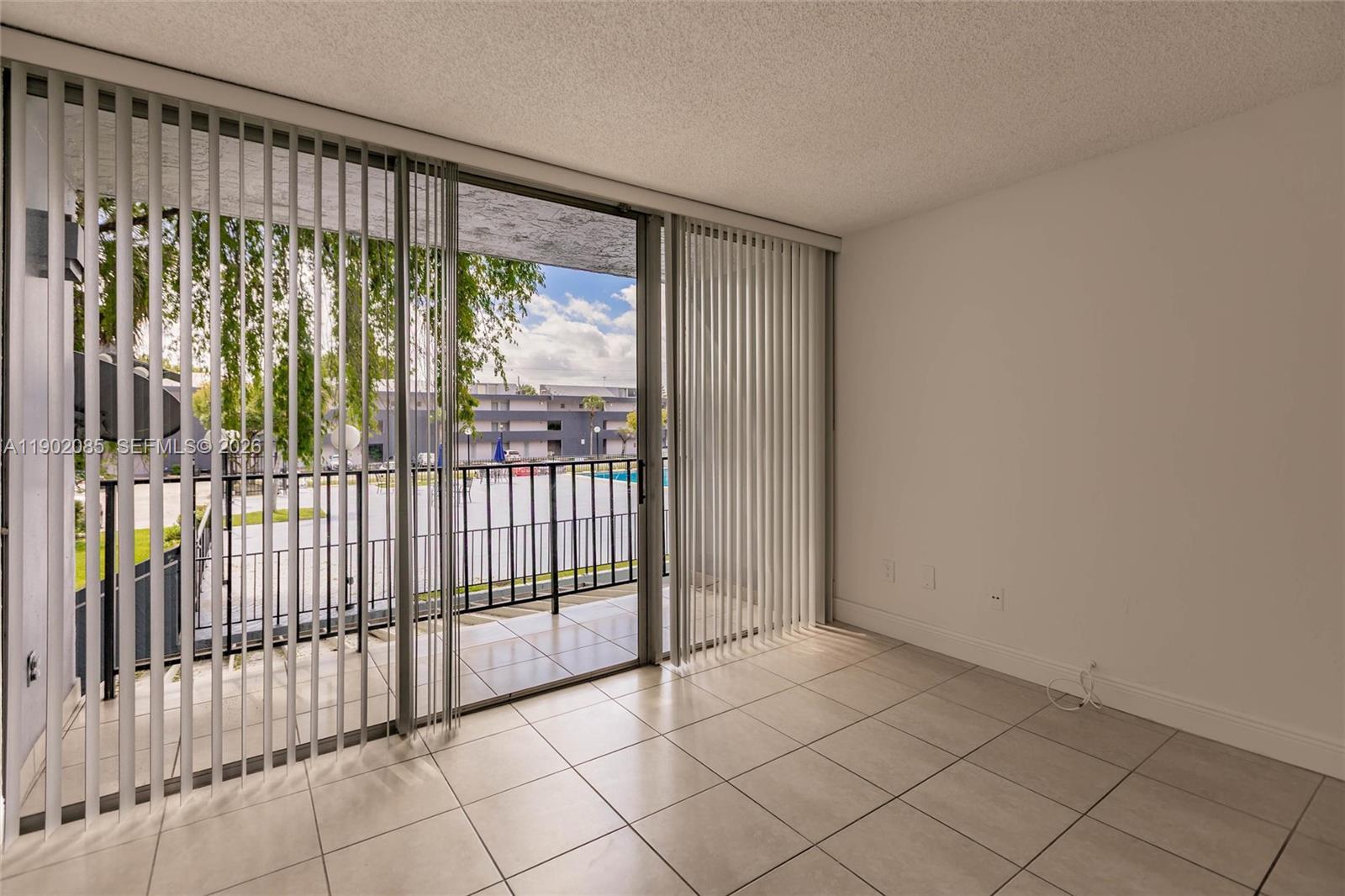 THE GREENS CONDO - Residential