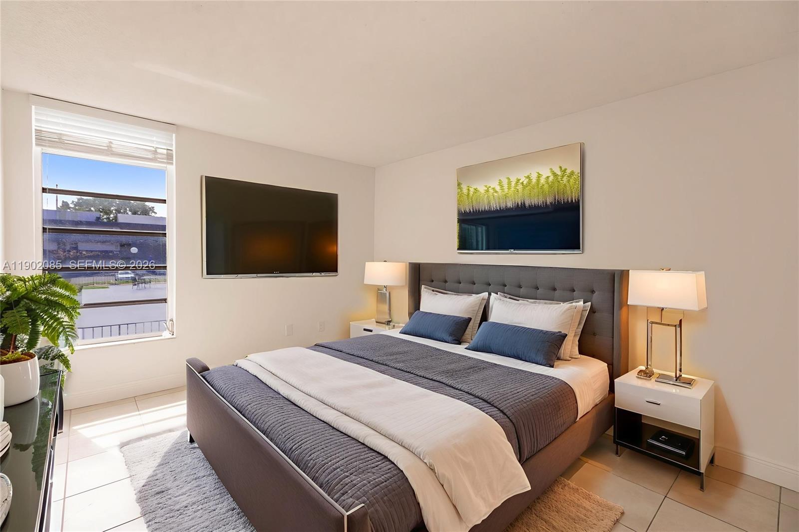 THE GREENS CONDO - Residential