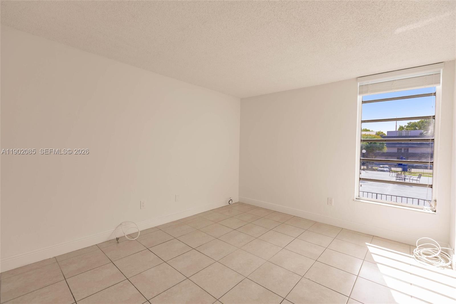 THE GREENS CONDO - Residential