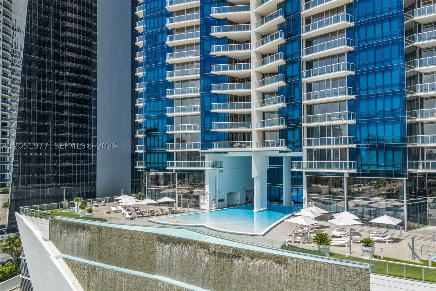 17121 Collins Avenue 4205