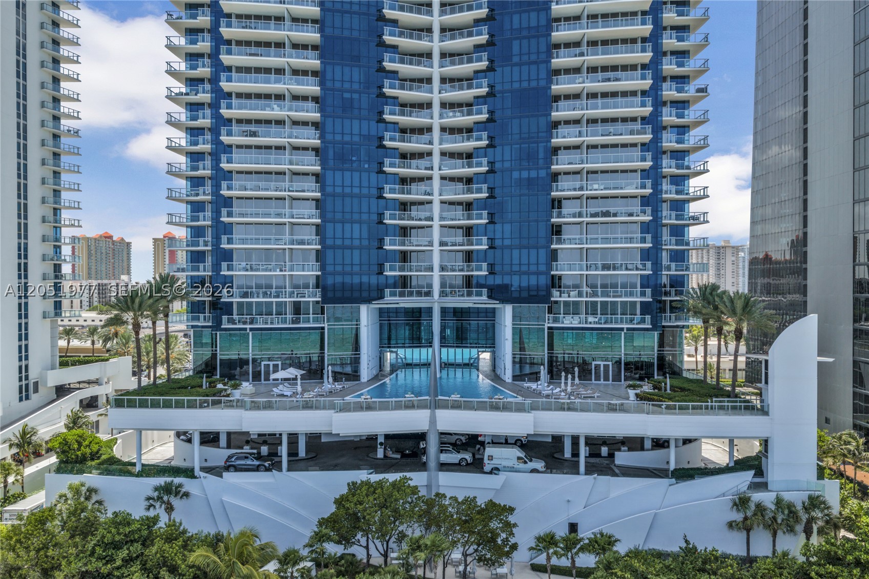 17121 Collins Avenue 4205