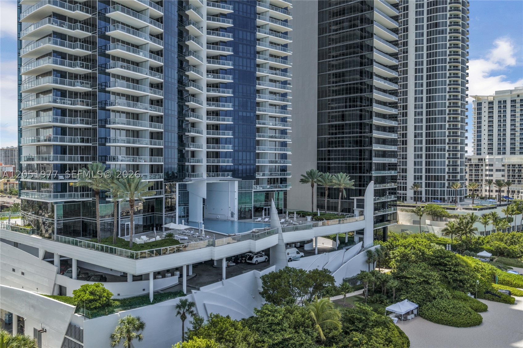 17121 Collins Avenue 4205