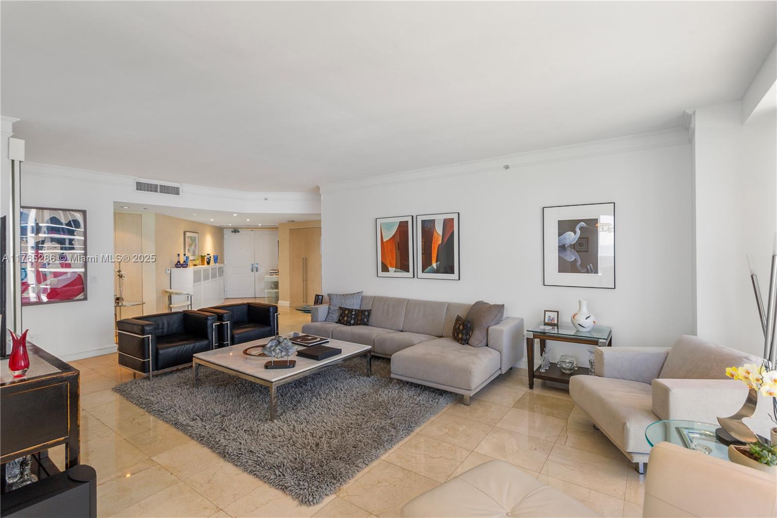 GREEN DIAMOND CONDO - Residential