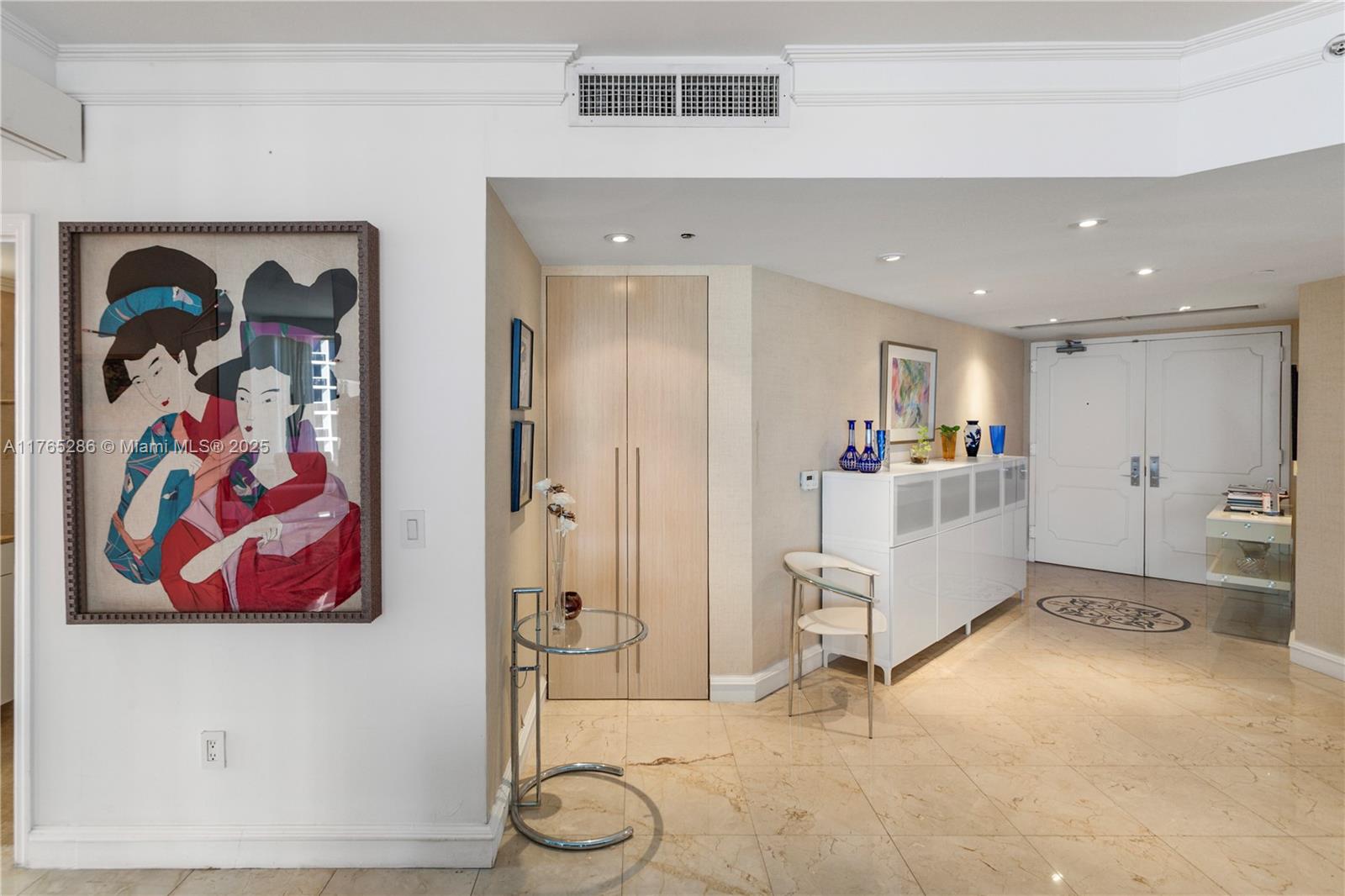 GREEN DIAMOND CONDO - Residential