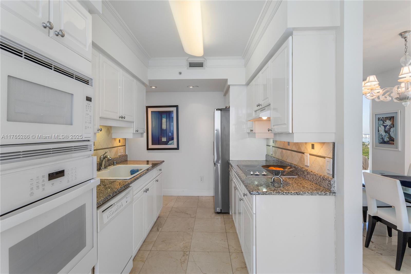 GREEN DIAMOND CONDO - Residential
