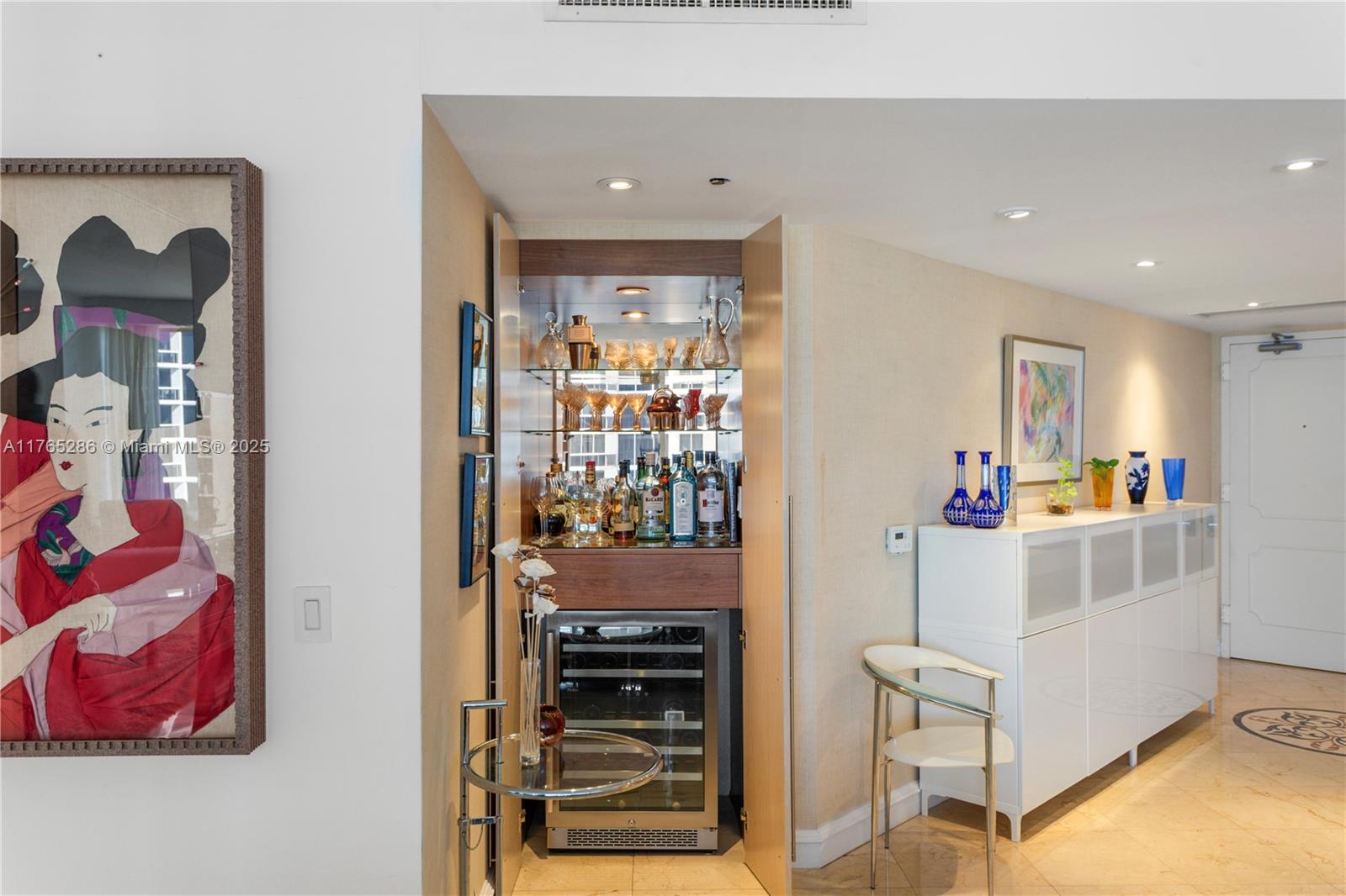 GREEN DIAMOND CONDO - Residential