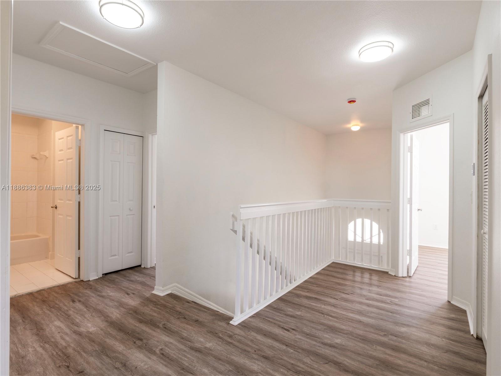 RIVERSIDE AT BISC NATL PK - Residential