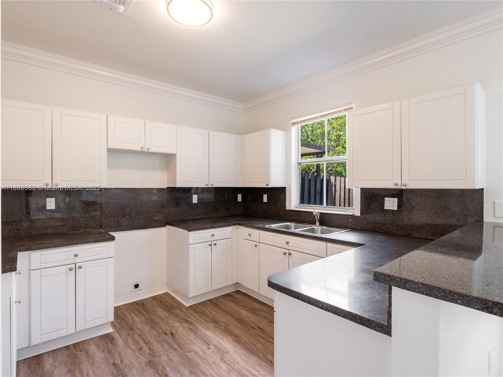 RIVERSIDE AT BISC NATL PK - Residential