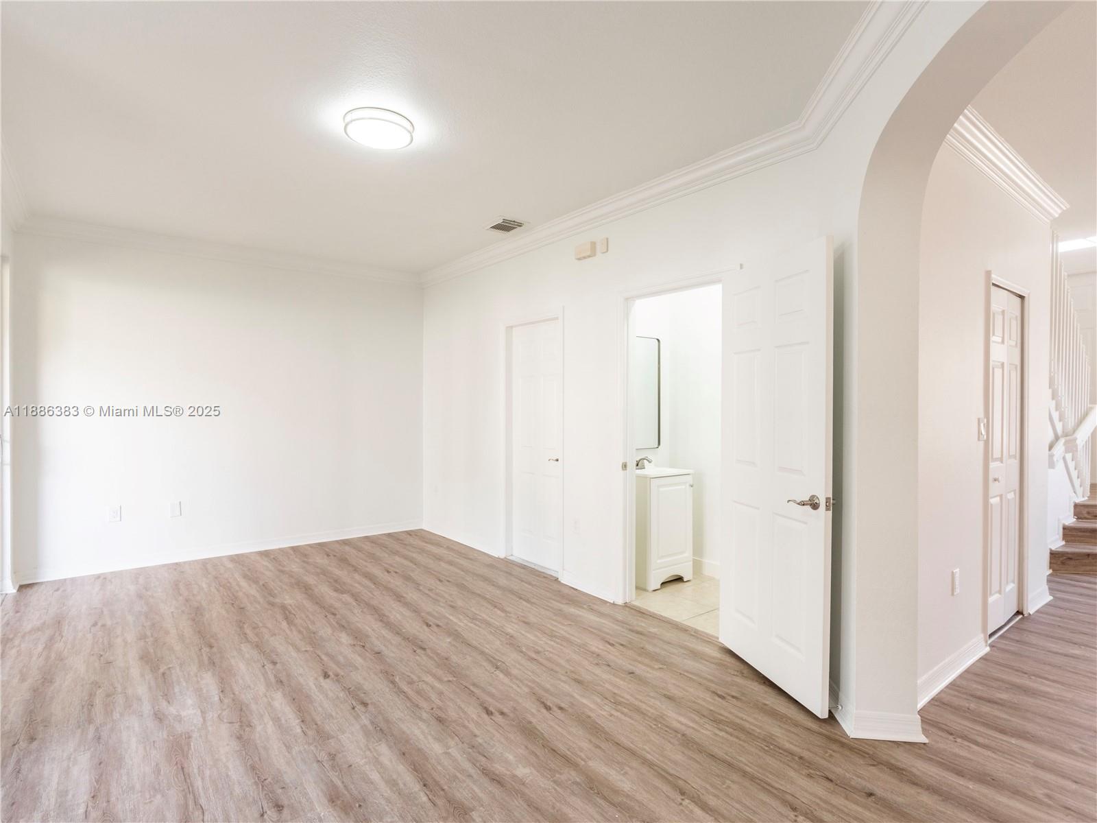 RIVERSIDE AT BISC NATL PK - Residential