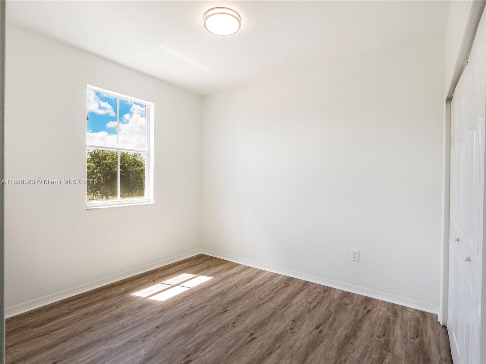 RIVERSIDE AT BISC NATL PK - Residential