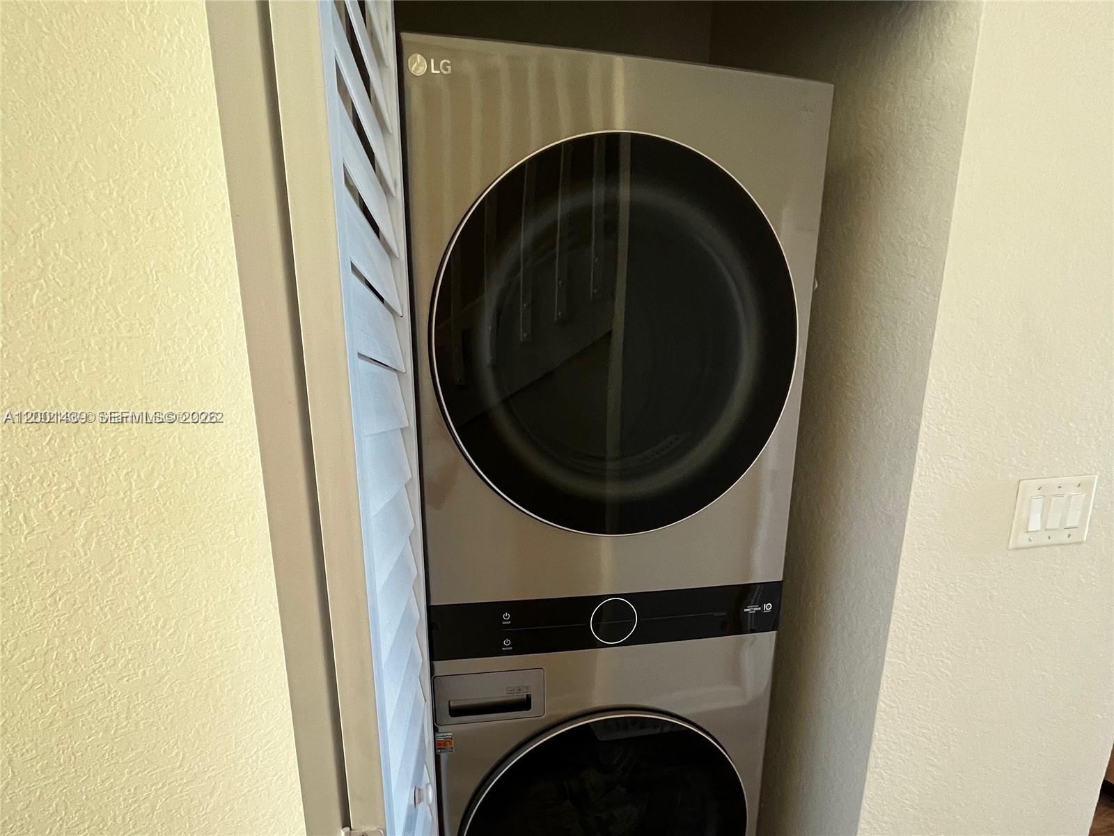 THE SHORES CONDO NO 3 - Residential Lease