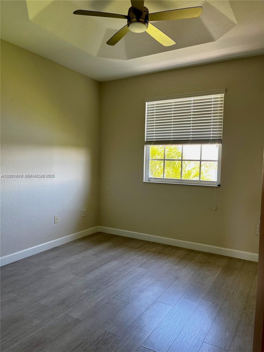 THE SHORES CONDO NO 3 - Residential Lease