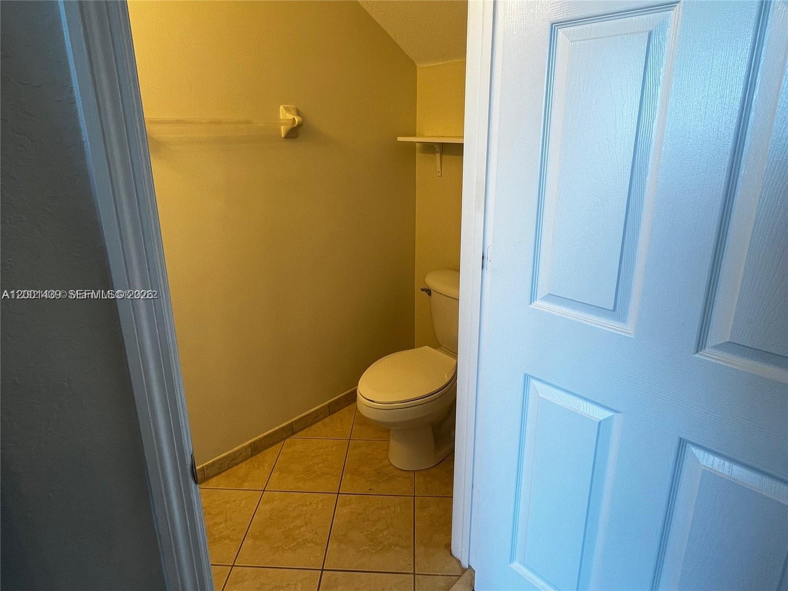 THE SHORES CONDO NO 3 - Residential Lease