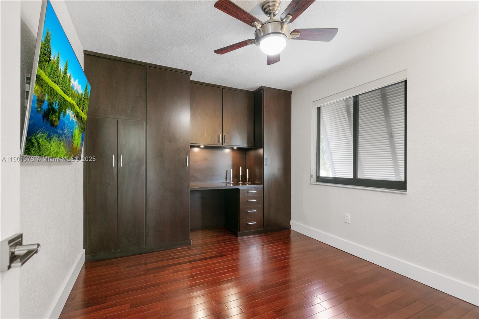 CALUSA POINT - Residential Lease