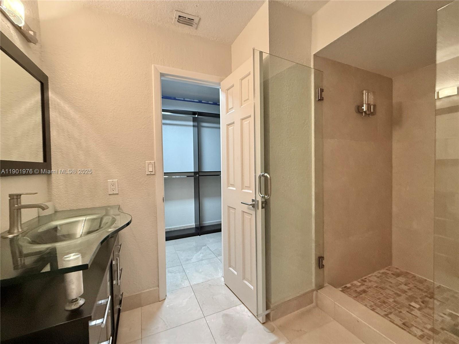 CALUSA POINT - Residential Lease