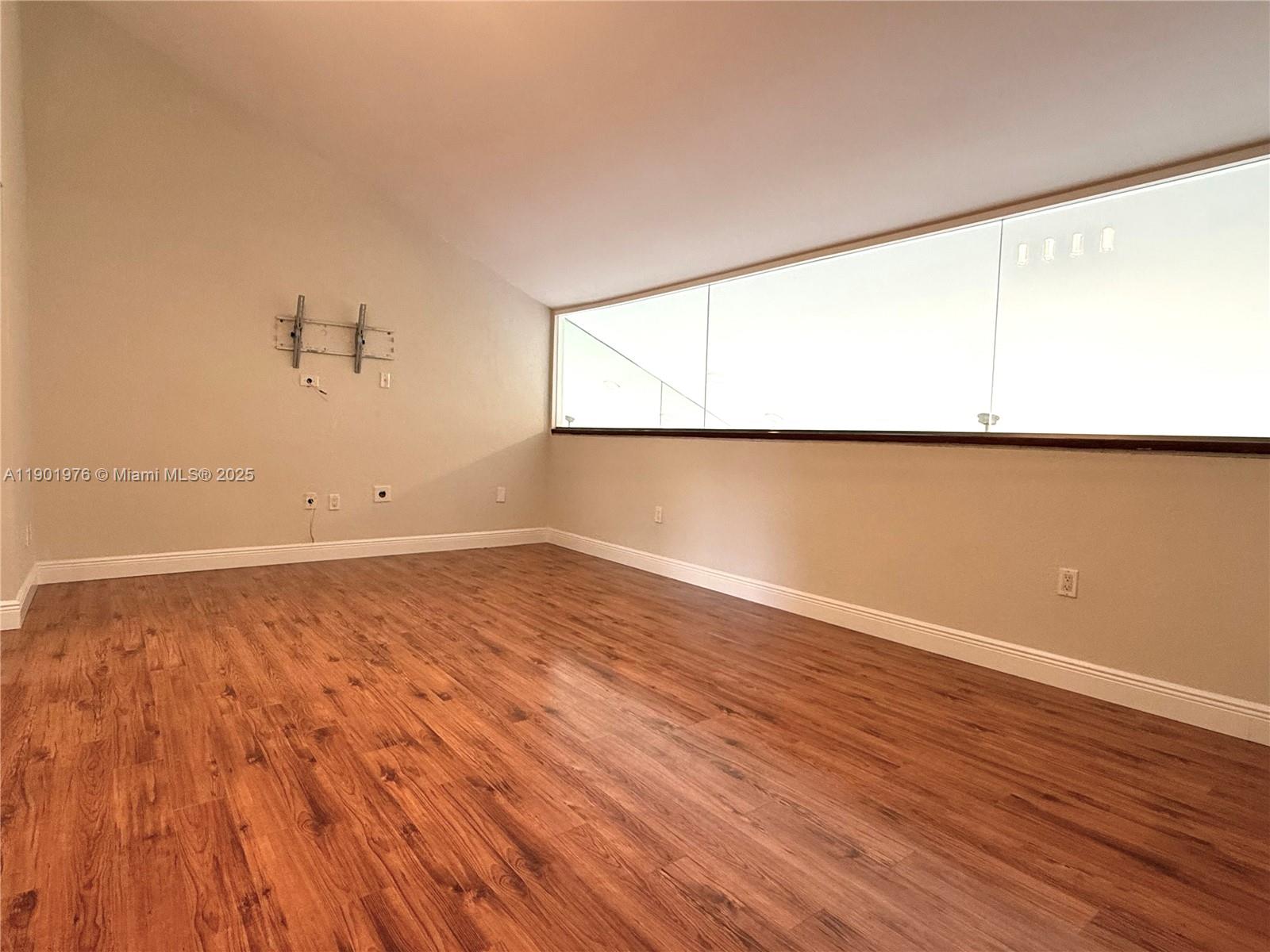 CALUSA POINT - Residential Lease