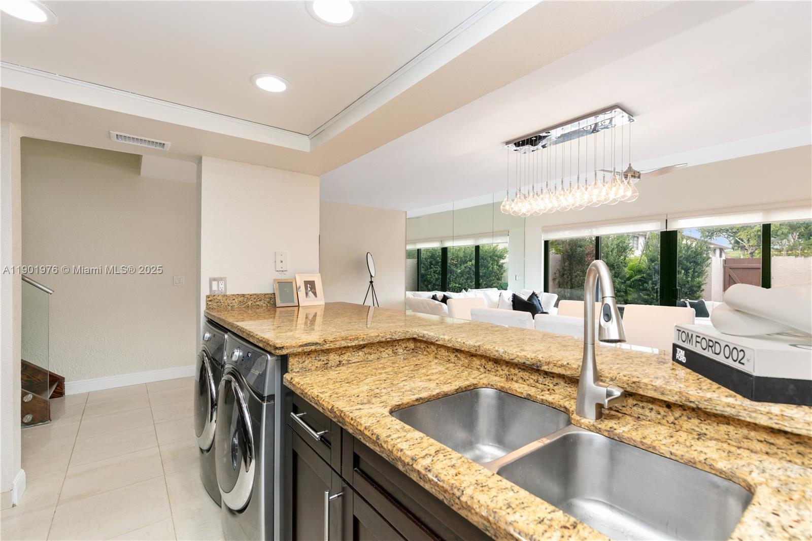 CALUSA POINT - Residential Lease