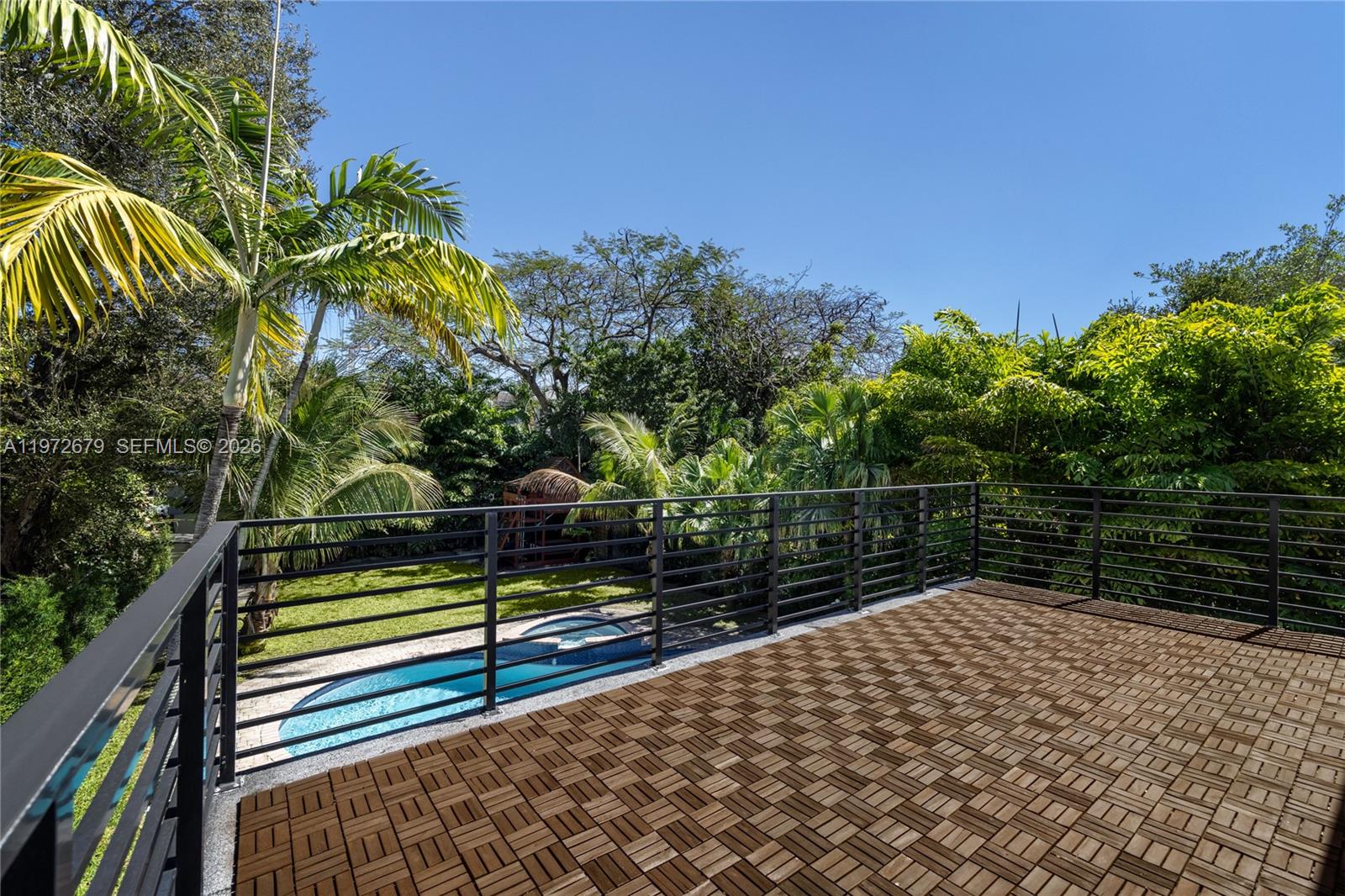 ROYAL PALM VILLAS - Residential