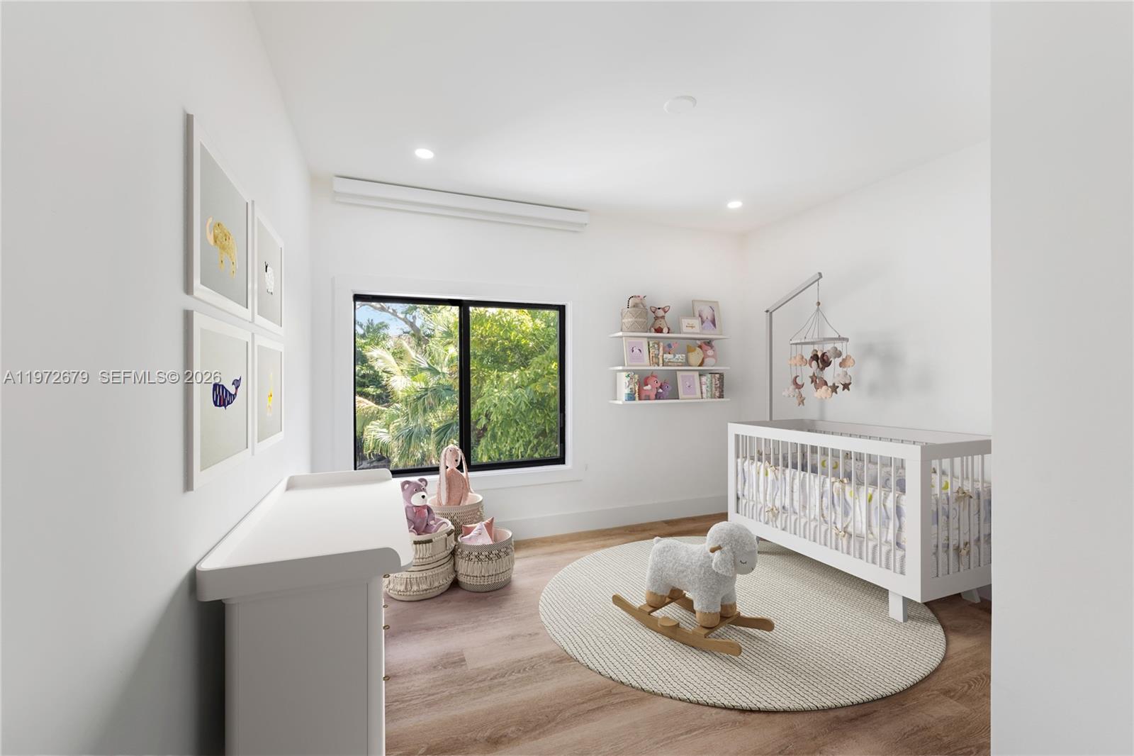 ROYAL PALM VILLAS - Residential