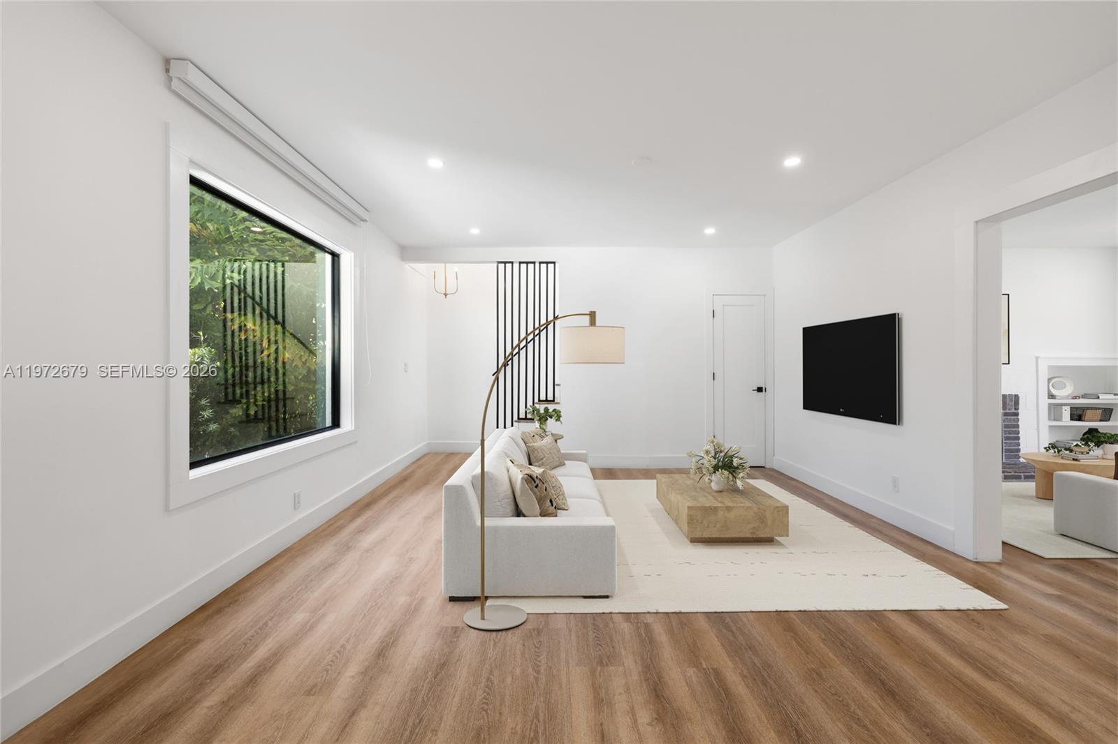 ROYAL PALM VILLAS - Residential