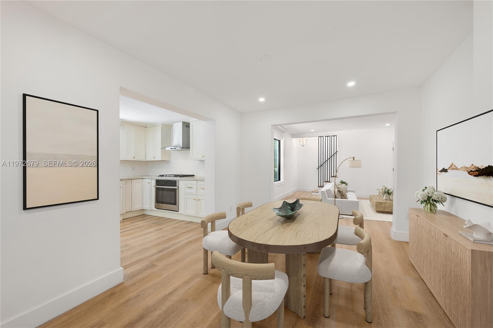 ROYAL PALM VILLAS - Residential