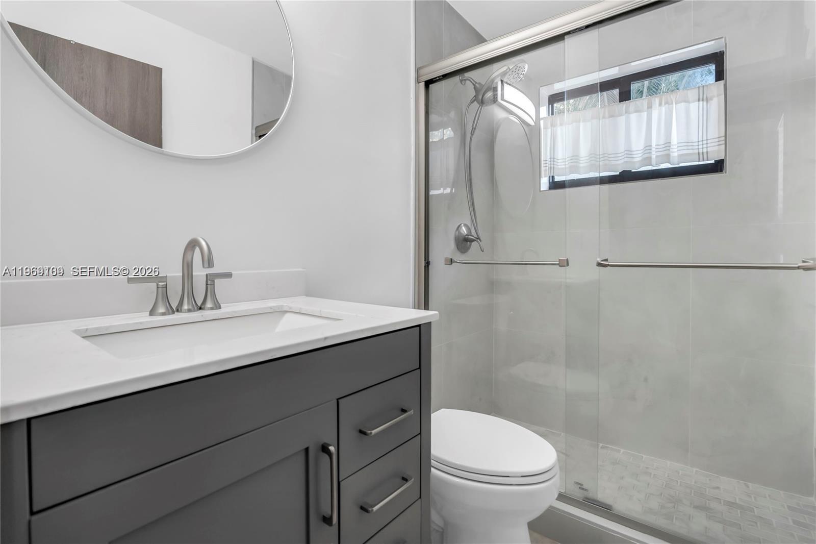 HOLLYWOOD PARK - Residential