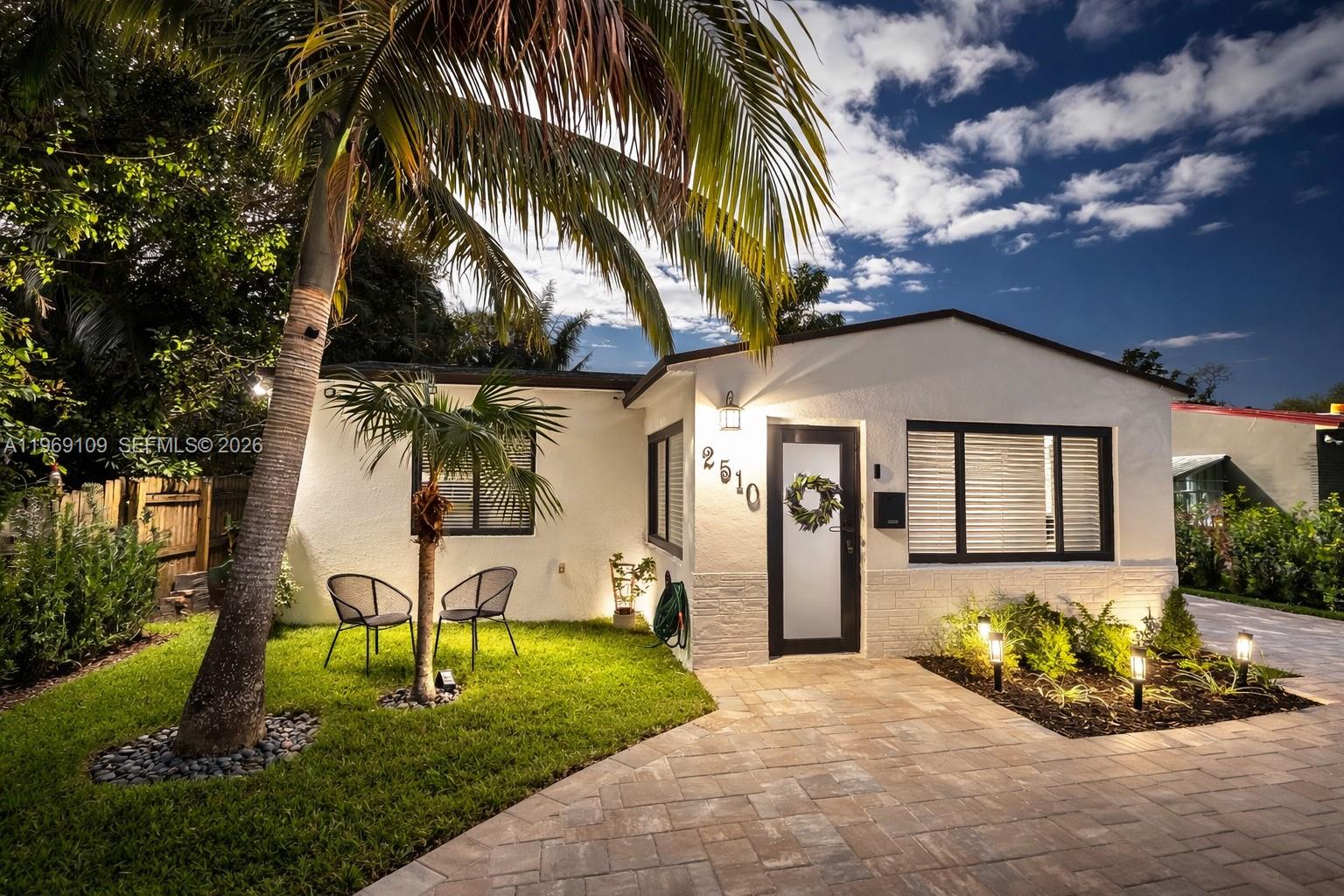 HOLLYWOOD PARK - Residential