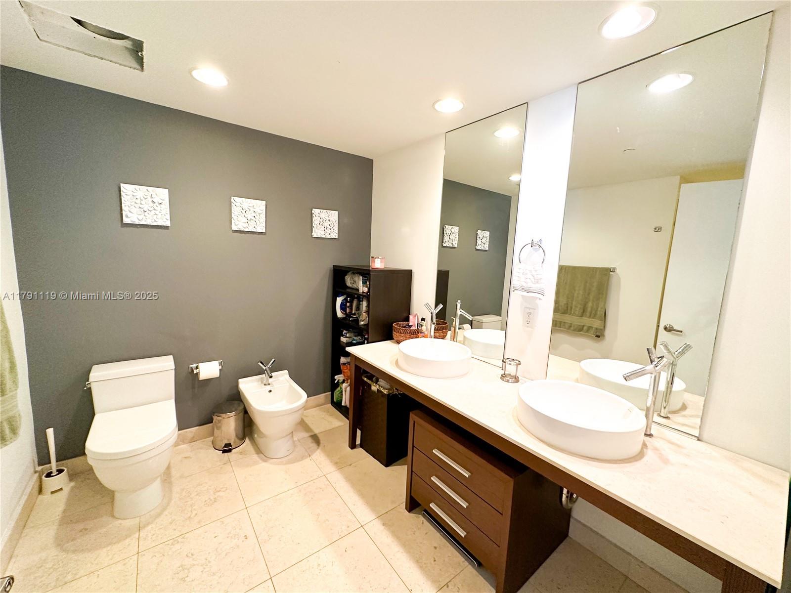 ICON BRICKELL NO TWO - Residential Lease