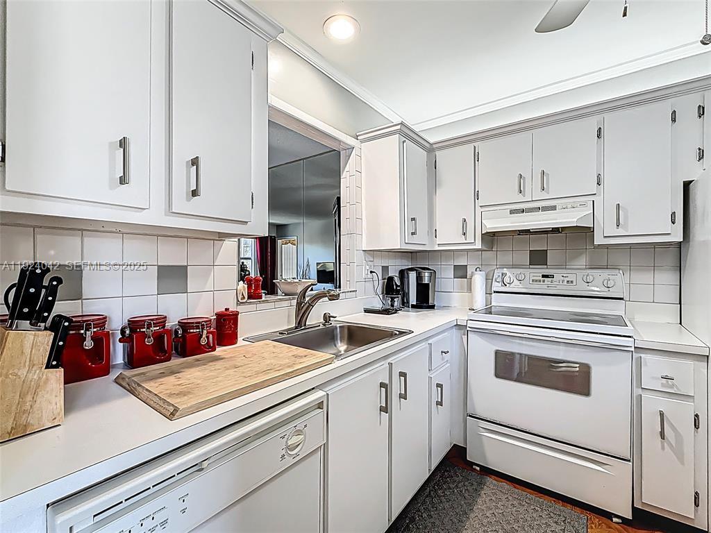 TULIP GARDENS CONDO - Residential