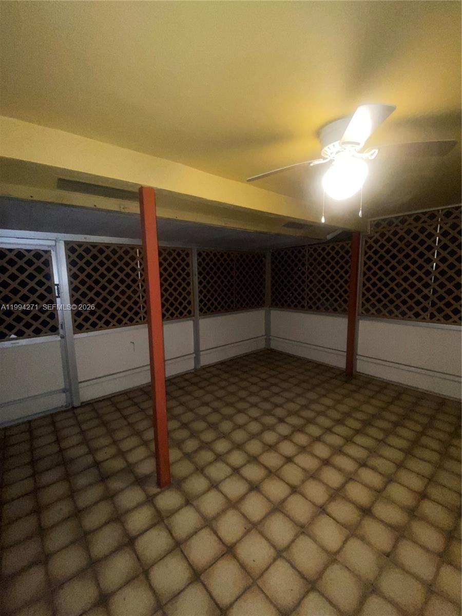 COLONIES CONDO - Residential