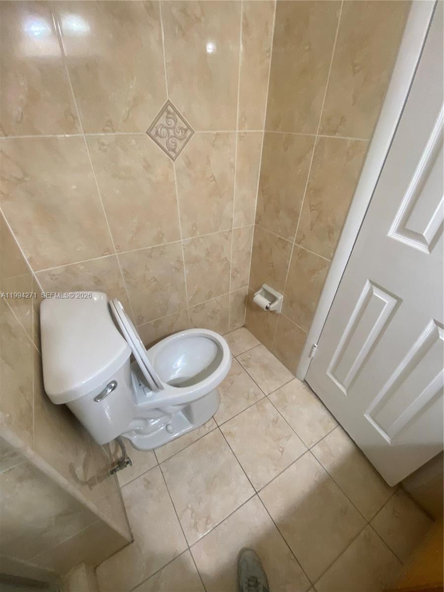 COLONIES CONDO - Residential