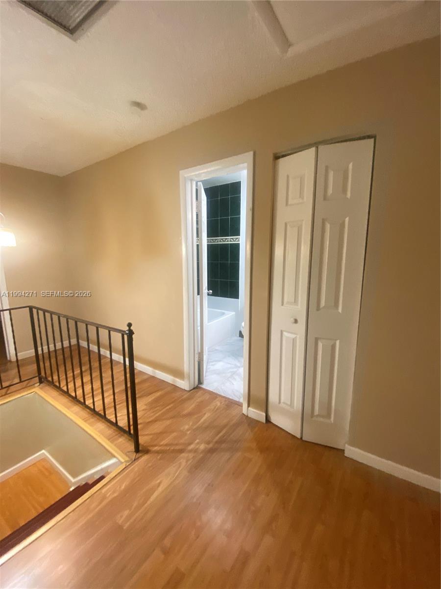 COLONIES CONDO - Residential