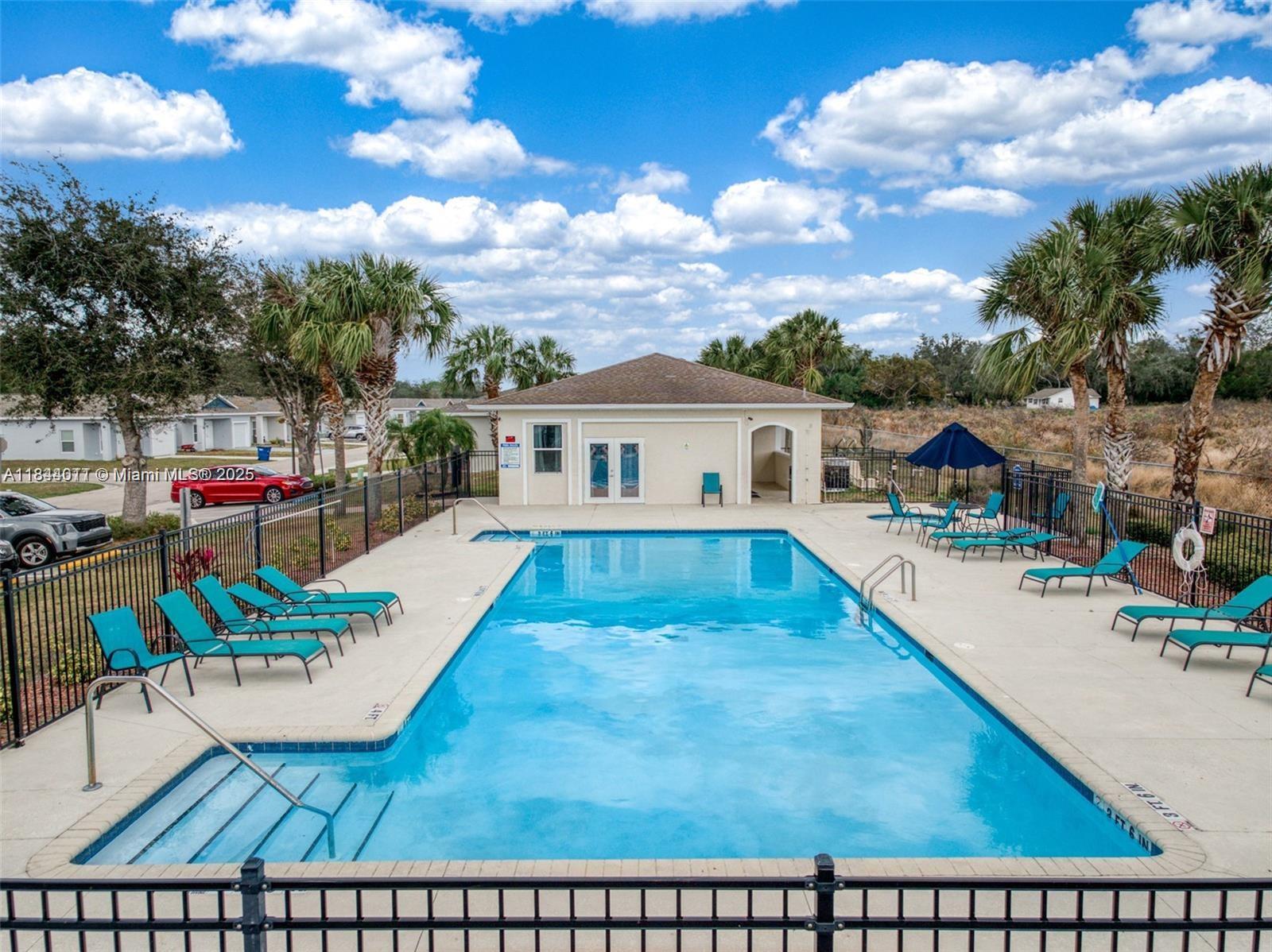 Las Villas at Kenilworth - Residential Lease