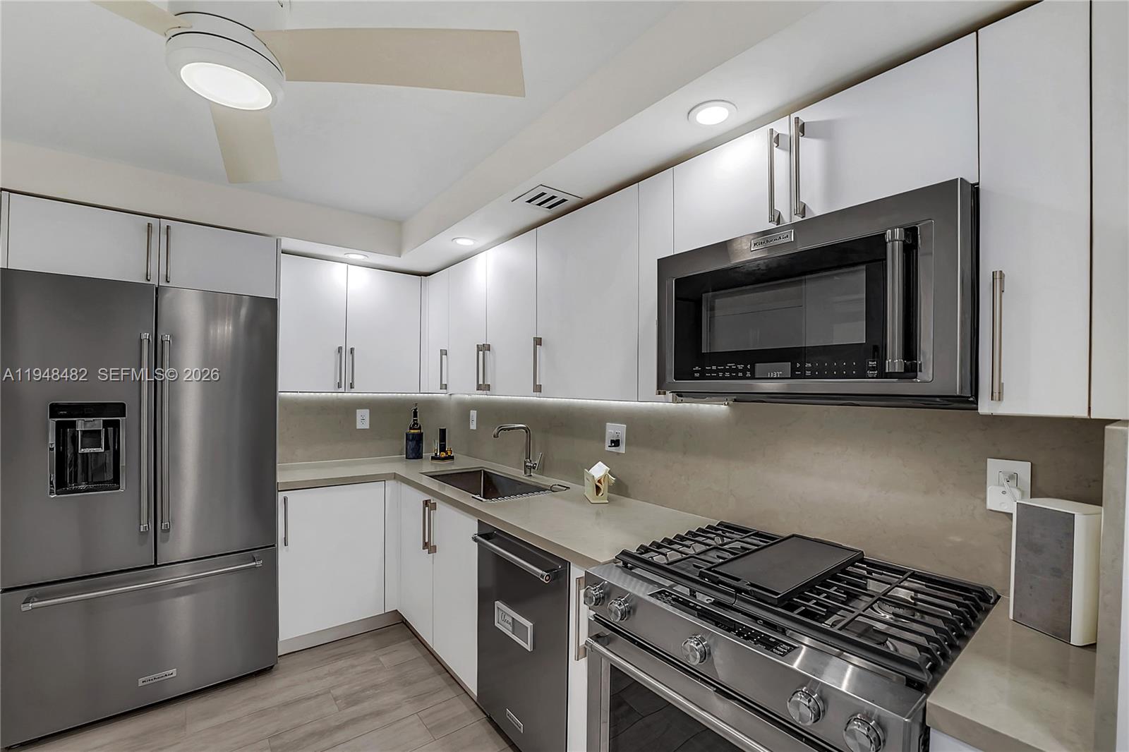 PARKER PLAZA CONDO ESTATE - Residential