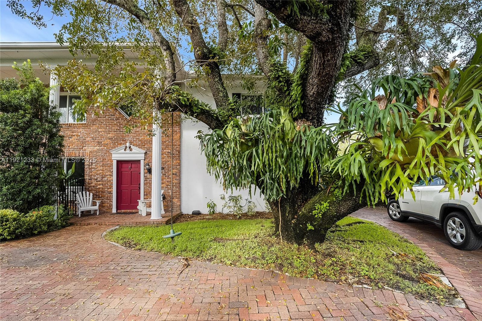 PALMETTO DUPLEXES - Residential Lease